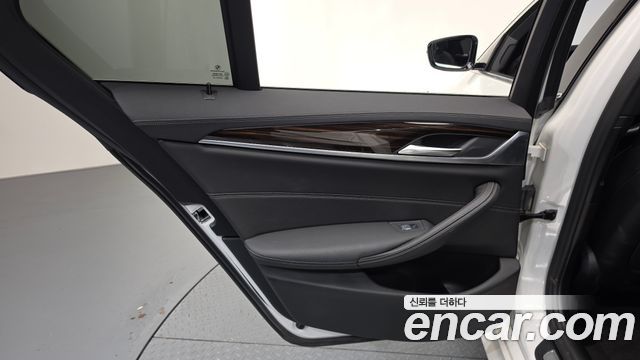 BMW 5-Series 520i M Sport