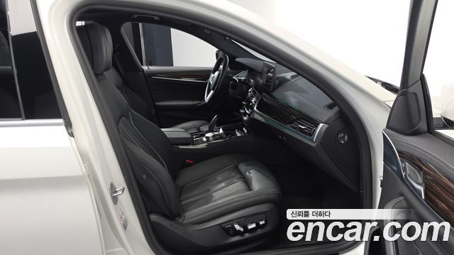 BMW 5-Series 520i M Sport