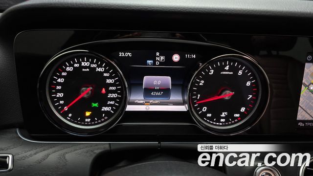 Mercedes-Benz E-Class E300 AV Intelligent Drive