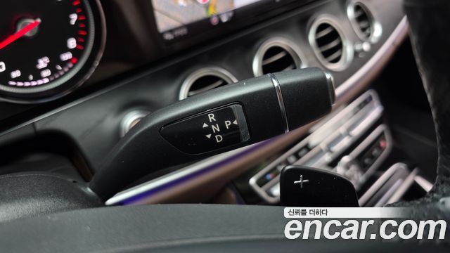 Mercedes-Benz E-Class E300 AV Intelligent Drive