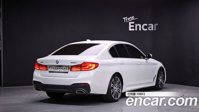 BMW 5-Series 530i M Sport Package Plus