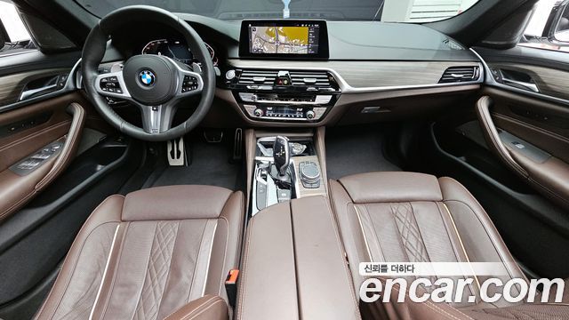 BMW 5-Series 530i M Sport Package Plus