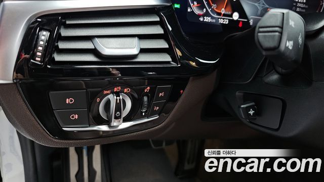 BMW 5-Series 530i M Sport Package Plus