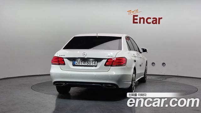 Mercedes-Benz E-Class E250 BlueTec 4MATIC AV
