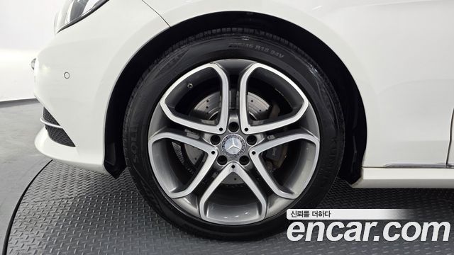 Mercedes-Benz E-Class E250 BlueTec 4MATIC AV