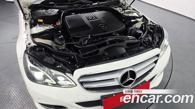 Mercedes-Benz E-Class E250 BlueTec 4MATIC AV