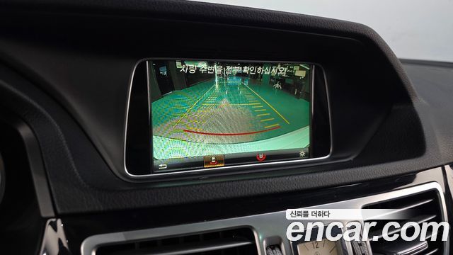 Mercedes-Benz E-Class E250 BlueTec 4MATIC AV
