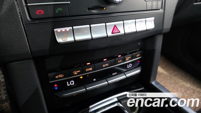 Mercedes-Benz E-Class E250 BlueTec 4MATIC AV