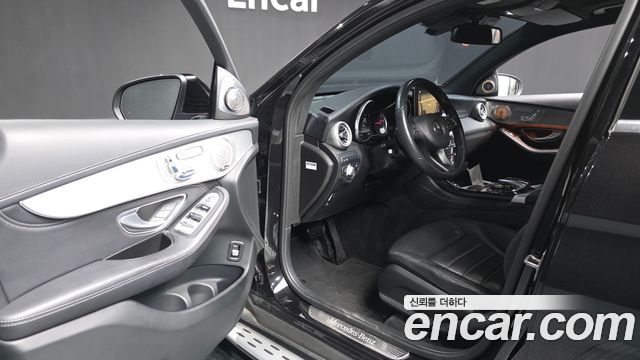Mercedes-Benz GLC-Class GLC220 d 4MATIC Premium Coupe