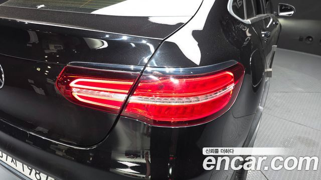 Mercedes-Benz GLC-Class GLC220 d 4MATIC Premium Coupe