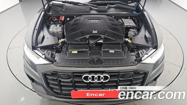 Audi Q8 55 TFSI Quattro Premium