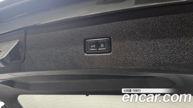Audi Q8 55 TFSI Quattro Premium