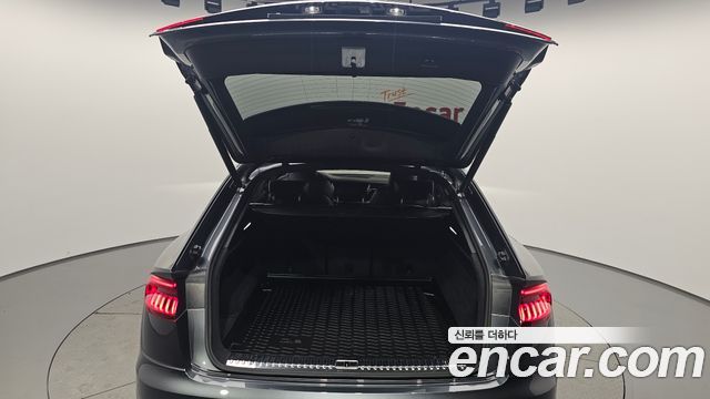Audi Q8 55 TFSI Quattro Premium