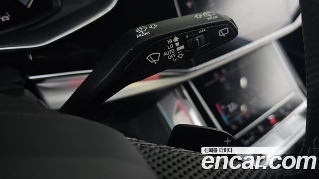 Audi Q8 55 TFSI Quattro Premium