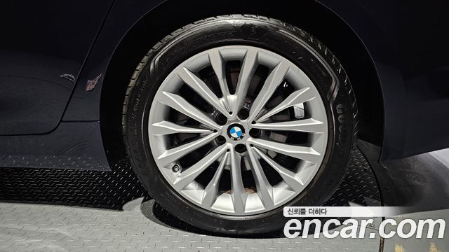 BMW 5-Series 530i Luxury Plus