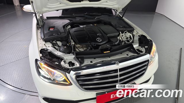 Mercedes-Benz E-Class E220d Exclusive