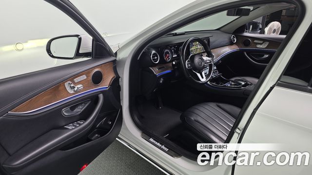 Mercedes-Benz E-Class E220d Exclusive