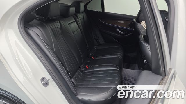 Mercedes-Benz E-Class E220d Exclusive