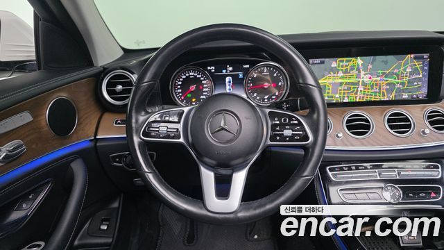 Mercedes-Benz E-Class E220d Exclusive