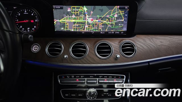 Mercedes-Benz E-Class E220d Exclusive