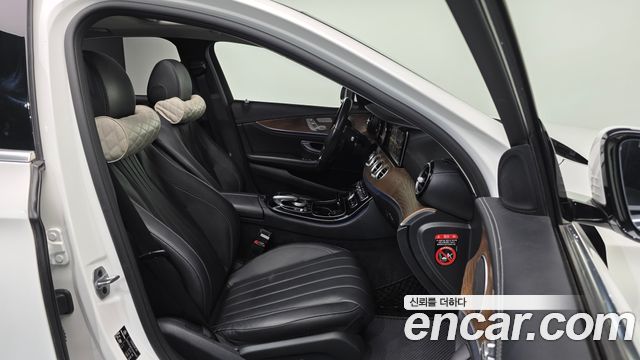Mercedes-Benz E-Class E220d Exclusive
