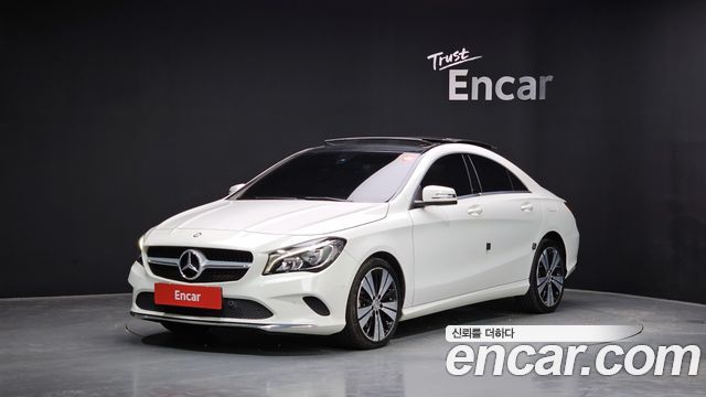 Mercedes-Benz CLA-Class CLA250 4MATIC