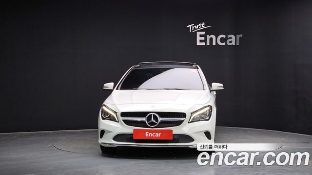 Mercedes-Benz CLA-Class CLA250 4MATIC
