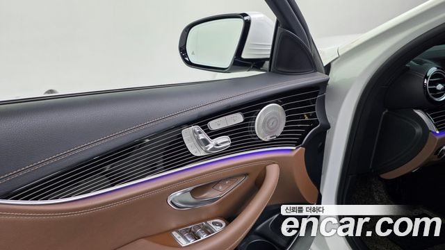 Mercedes-Benz E-Class E450 4MATIC Exclusive