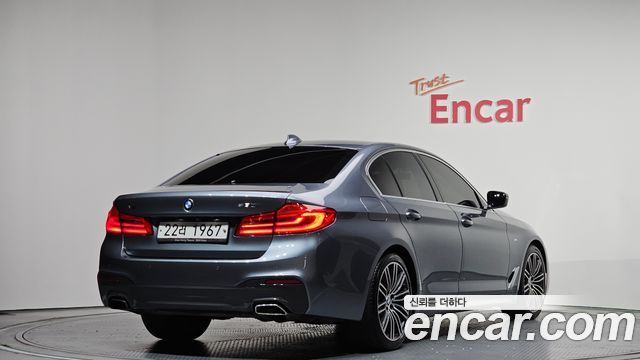 BMW 5-Series 530i xDrive M Sport Package Plus