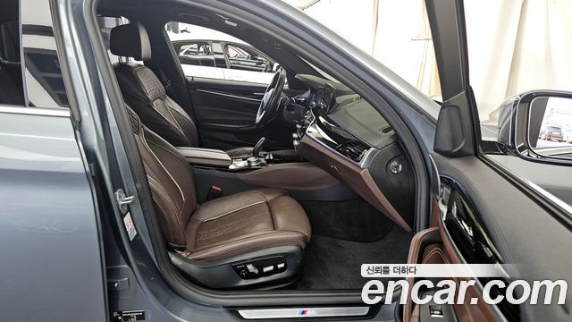 BMW 5-Series 530i xDrive M Sport Package Plus