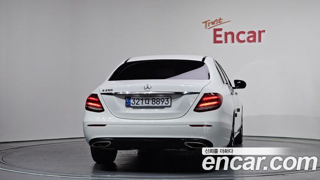 Mercedes-Benz E-Class E250 Avantgarde