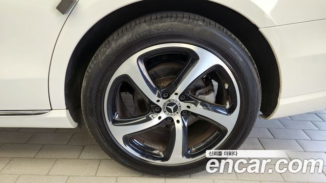 Mercedes-Benz E-Class E250 Avantgarde