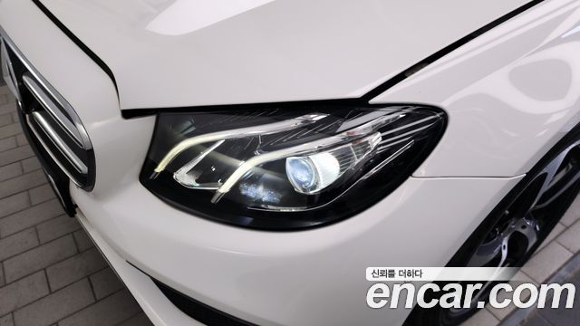 Mercedes-Benz E-Class E250 Avantgarde