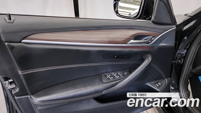 BMW 5-Series 520d M Sport Package Plus