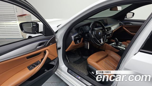 BMW 5-Series 520d M Sport package