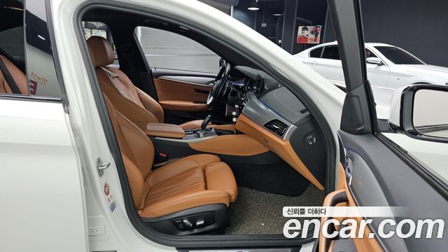 BMW 5-Series 520d M Sport package
