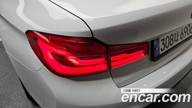 BMW 5-Series 520d M Sport package