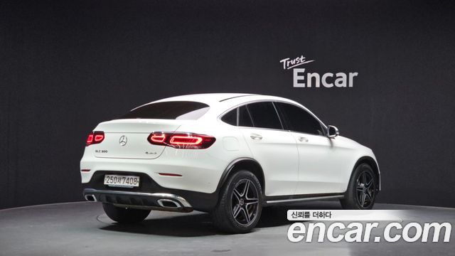 Mercedes-Benz GLC-Class GCL300 4MATIC Coupe