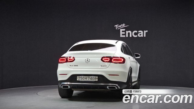 Mercedes-Benz GLC-Class GCL300 4MATIC Coupe