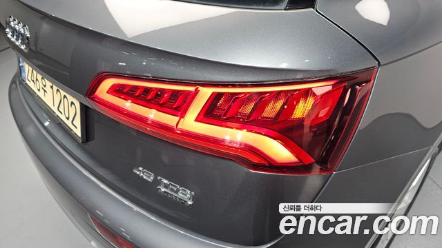 Audi Q5 45 TFSI Quattro Premium
