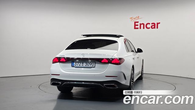 Mercedes-Benz E-Class E200 AMG Line