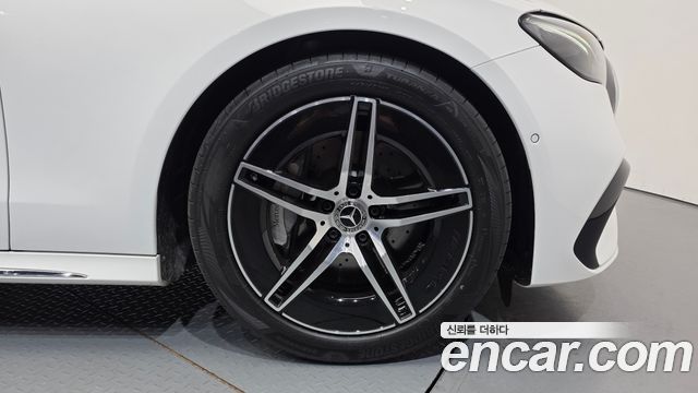 Mercedes-Benz E-Class E200 AMG Line