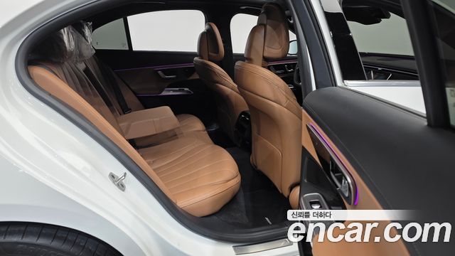 Mercedes-Benz E-Class E200 AMG Line