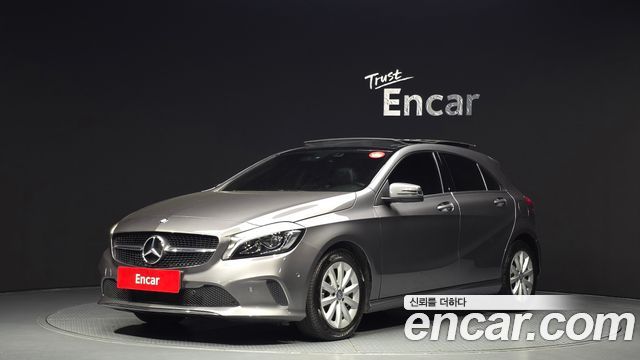Mercedes-Benz A-Class A200
