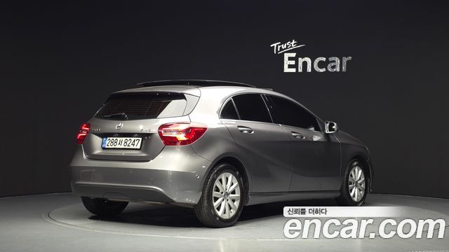 Mercedes-Benz A-Class A200
