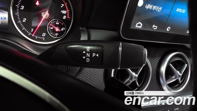 Mercedes-Benz A-Class A200