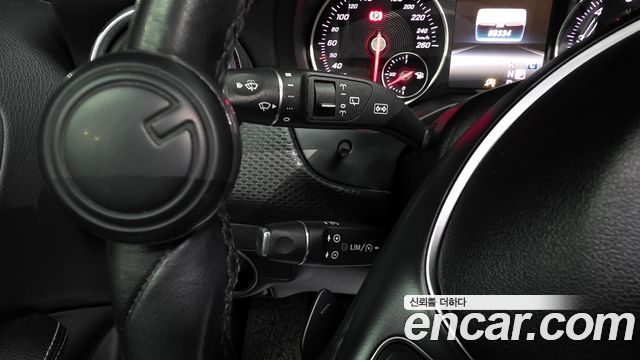 Mercedes-Benz A-Class A200
