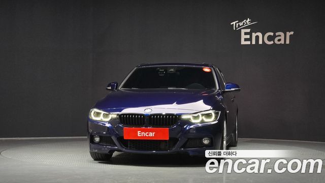 BMW 3-Series 330i M Sport Shadow