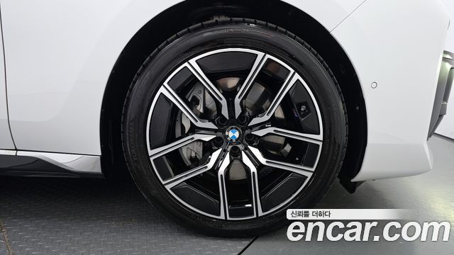 BMW 7-Series 740i xDrive M Sport
