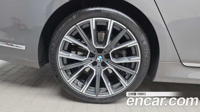 BMW 7-Series 730d xDrive M Sport